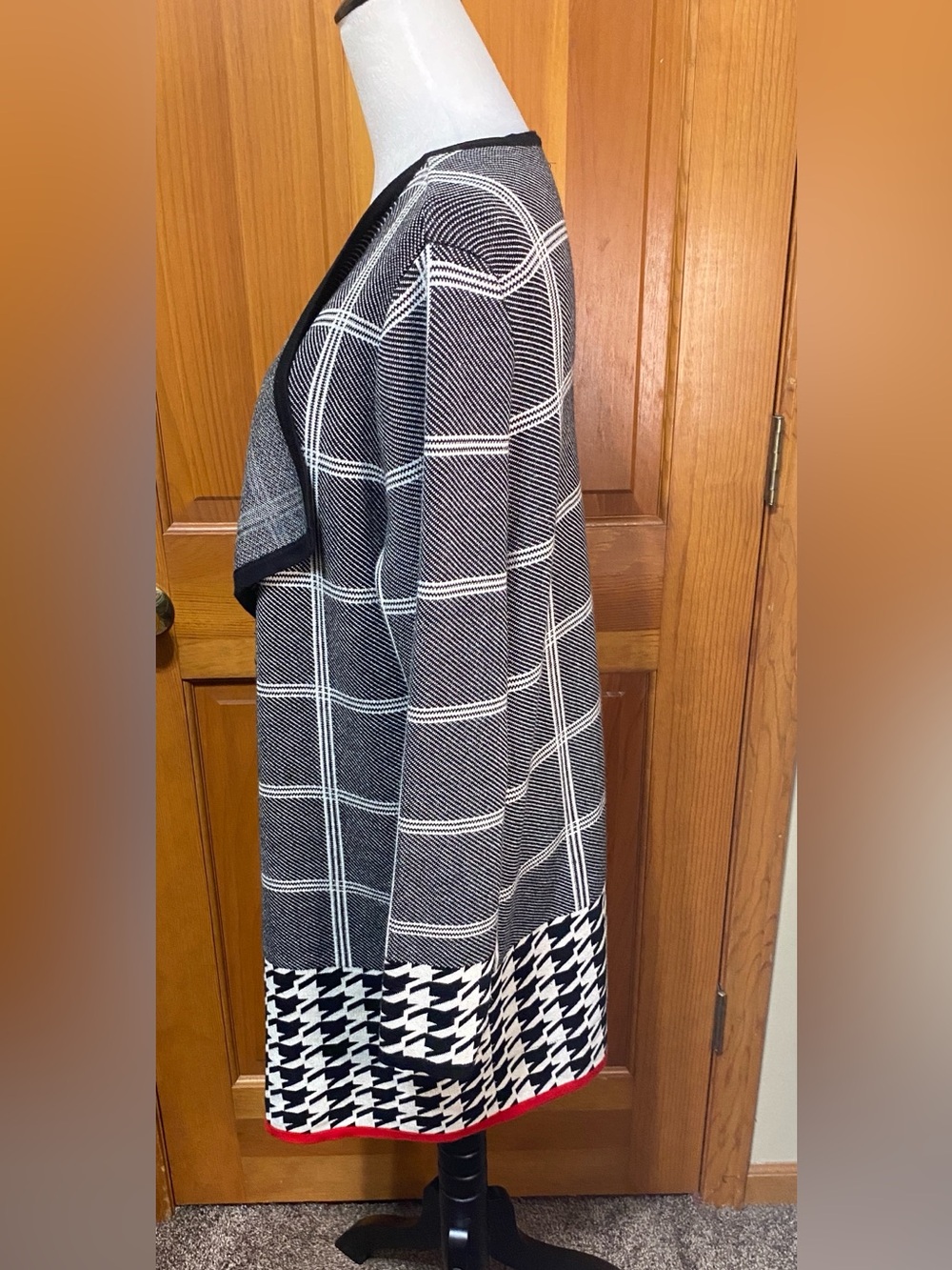 VENUS Gray Plaid & Houndstooth Open Cardigan with Red Trim - Picture 4 of 5